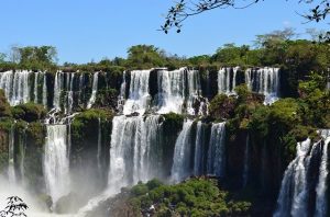 IGUAÇU waterfall for honeymooners