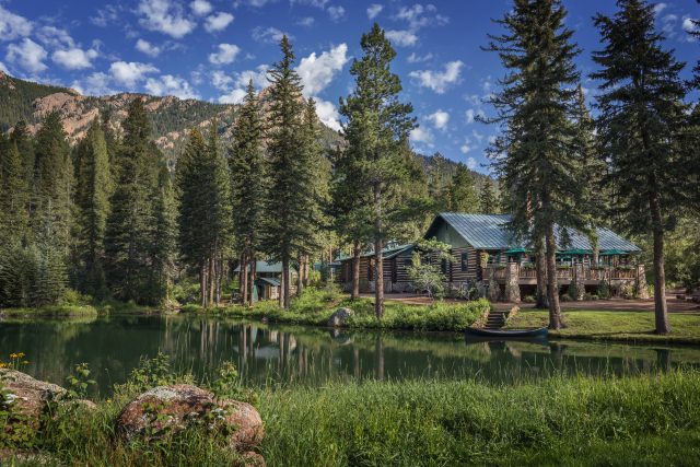 The Ranch at Emerald Valley romantic cabin retreat with hot tubs