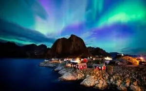 northern lights in Norway for honeymooners