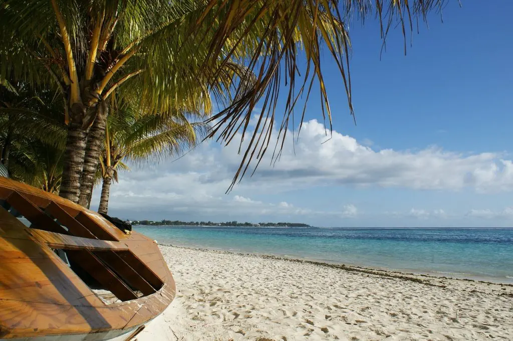 Mauritius beach perfect for a honeymoon