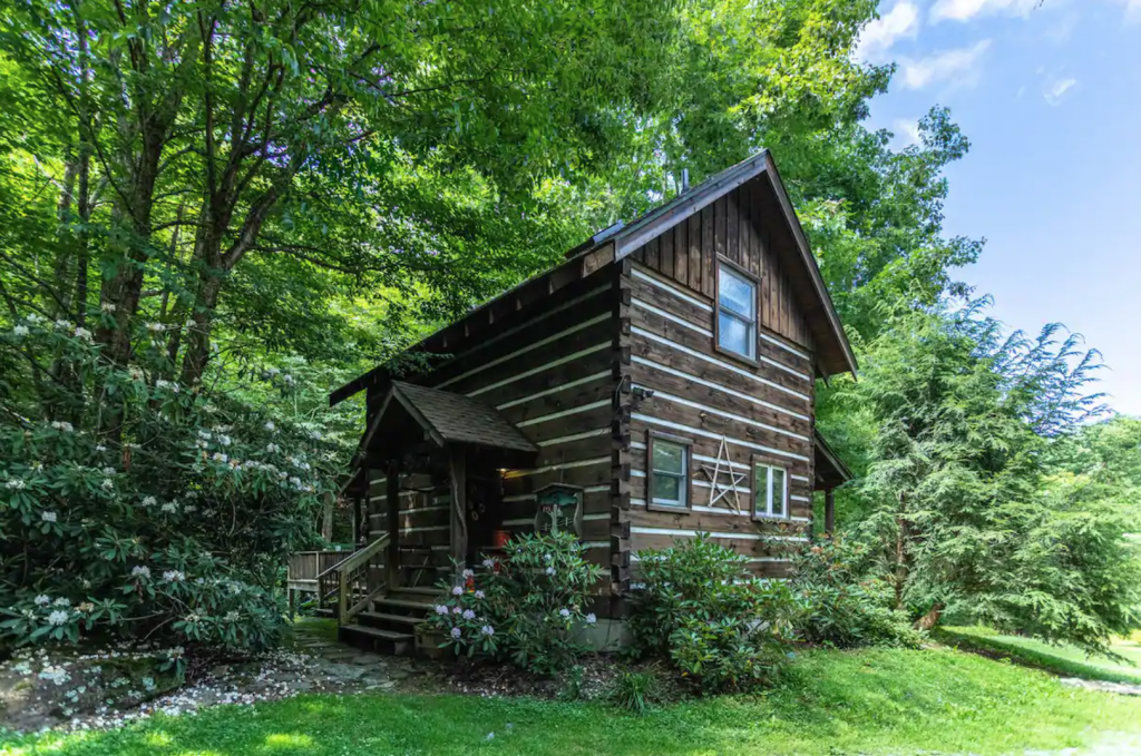Exterior of Scrollrock Charming Creek-side Cabin 20 Minutes to Boone, North Carolina